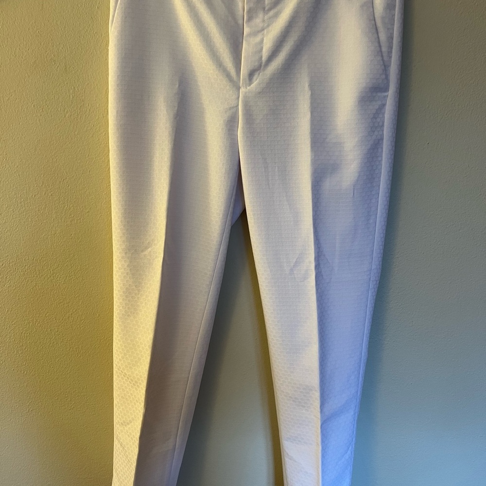 Banana Republic White Capris with Crisp Creases